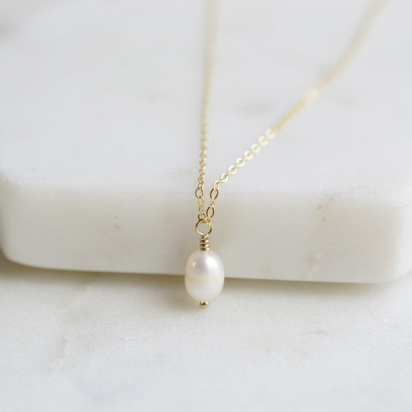 Dainty Pearl Drop Necklace - Pink Moon Jewelry 