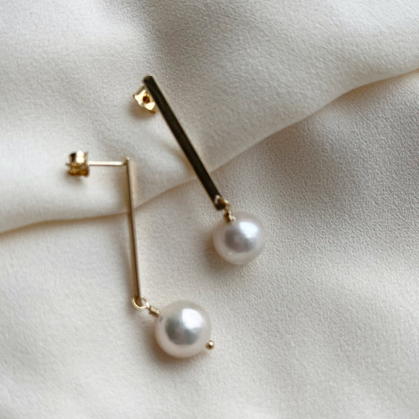 Pearl Bar Stud Earrings - Pink Moon Jewelry 